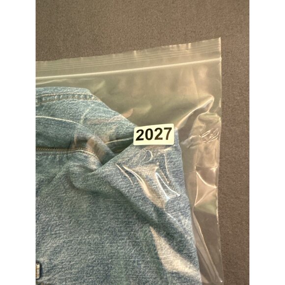 Faded Glory Womens Denim Shorts Light Stonewash Size 16 100% Cotton Casual Fit - Picture 7 of 7